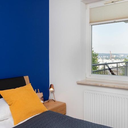 Modern Gdynia Apartment With Balcony & Parking By Noclegi Renters Exterior photo